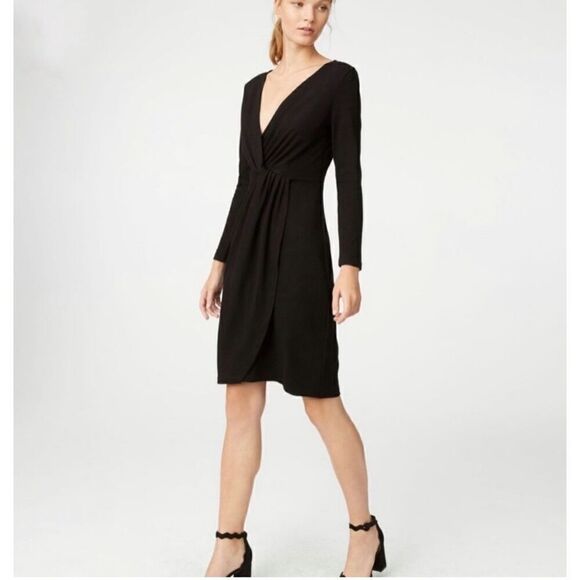 Club Monaco Dresses & Skirts - NWT Club Monaco Black Remesta Dress Size XS
